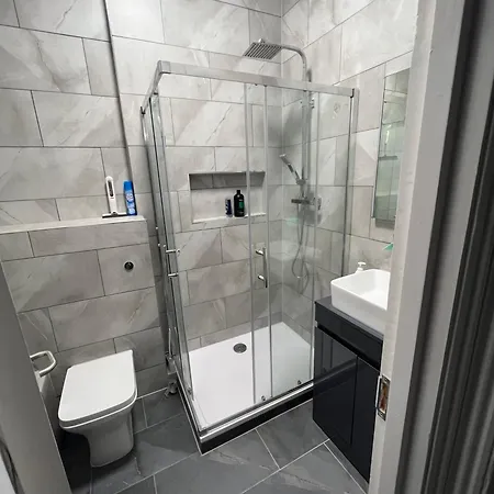 2 Bed Apartment In Central London On 3Rd Floor - Newly Refurbished - No Lift Exterior foto