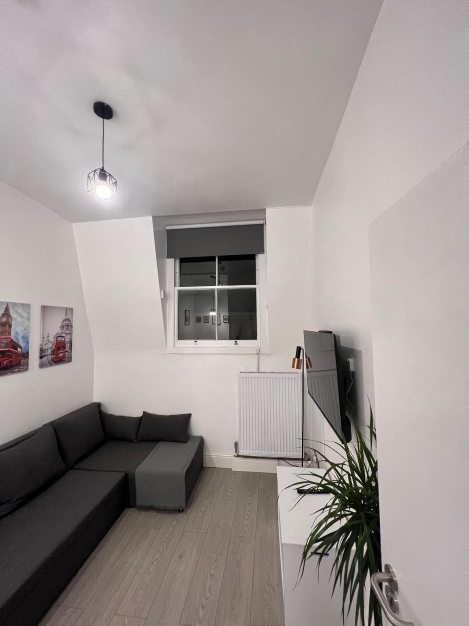 Appartement 2 Bed In On 3rd Floor - Newly Refurbished - No Lift
